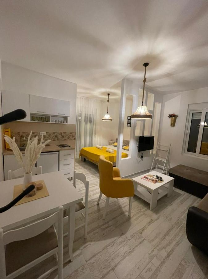 Tina Apartment Utjeha